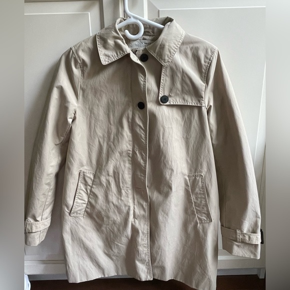 Zara Trench coat - Picture 2 of 4